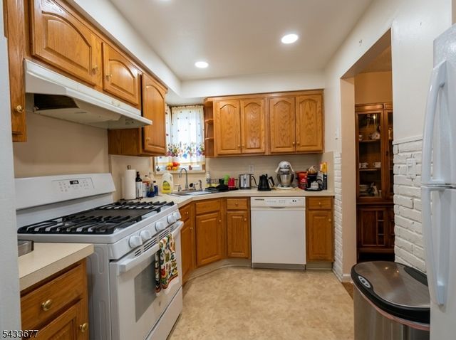 1255 Tuxedo Sq, Teaneck Twp., NJ 07666