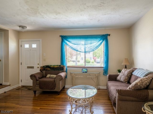 1255 Tuxedo Sq, Teaneck Twp., NJ 07666