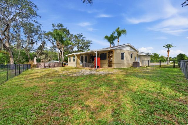 1456 HELENA COURT, Deltona, FL 32725