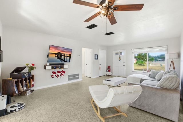 1456 HELENA COURT, Deltona, FL 32725