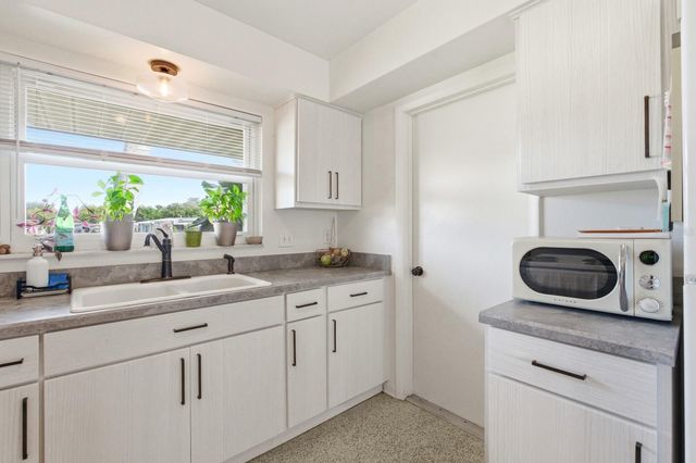 1456 HELENA COURT, Deltona, FL 32725