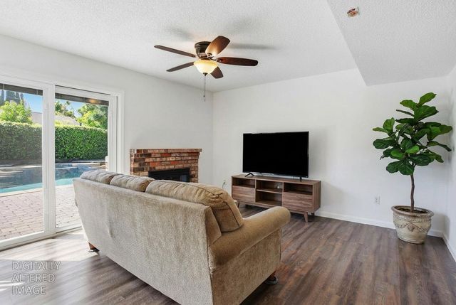 8932 Shady Vista Ct, Elk Grove, CA 95624