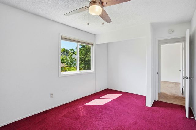 8932 Shady Vista Ct, Elk Grove, CA 95624