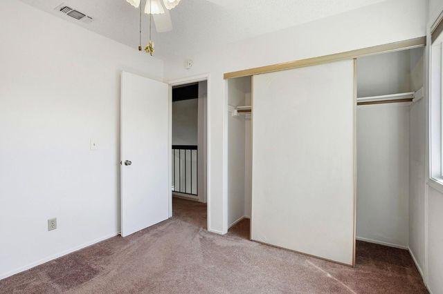 8932 Shady Vista Ct, Elk Grove, CA 95624