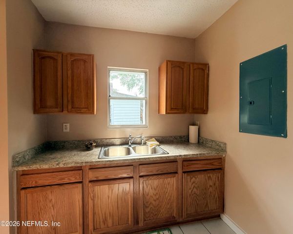 236 E 46TH Street, Jacksonville, FL 32208