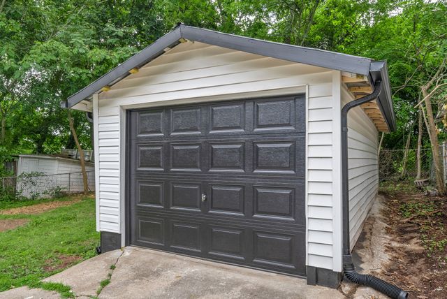 425 Shelby St, Clarksville, TN 37042