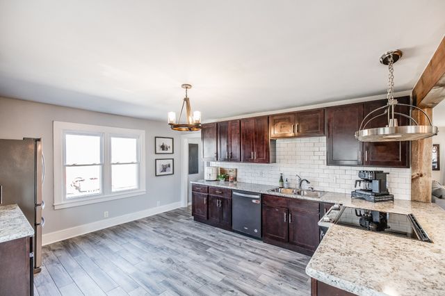 2999 Oak Grove Church Rd, Bethpage, TN 37022