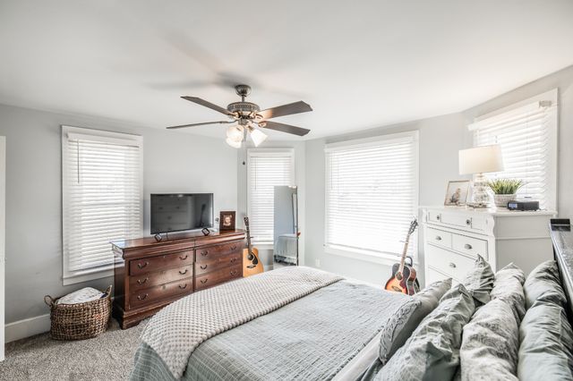 2999 Oak Grove Church Rd, Bethpage, TN 37022