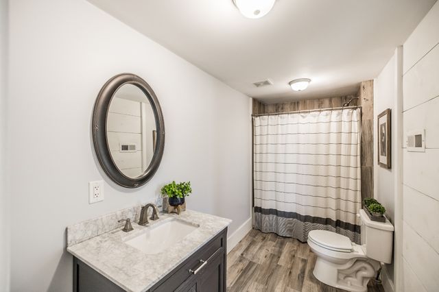 2999 Oak Grove Church Rd, Bethpage, TN 37022