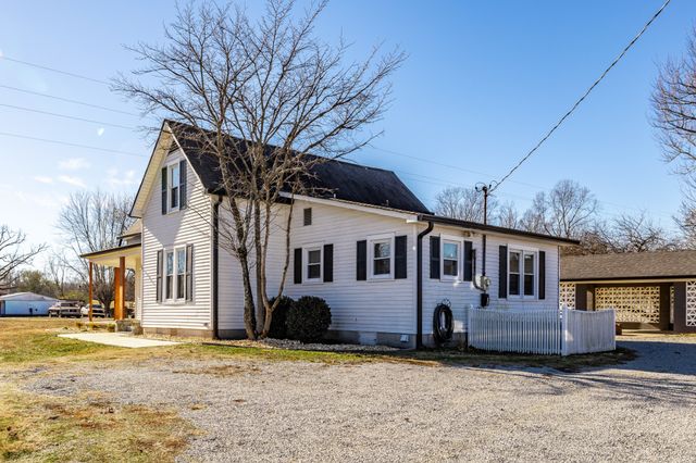 2999 Oak Grove Church Rd, Bethpage, TN 37022