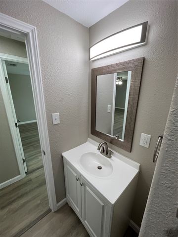 6410 Lovett Avenue, Dallas, TX 75227