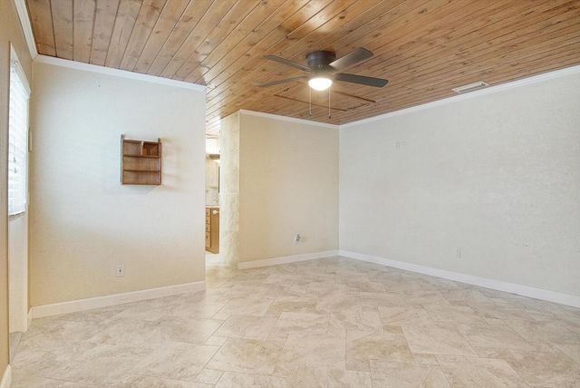 2486 SW Waikiki Street, Port St Lucie, FL 34953