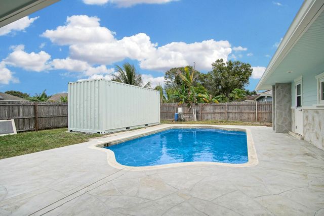 2486 SW Waikiki Street, Port St Lucie, FL 34953