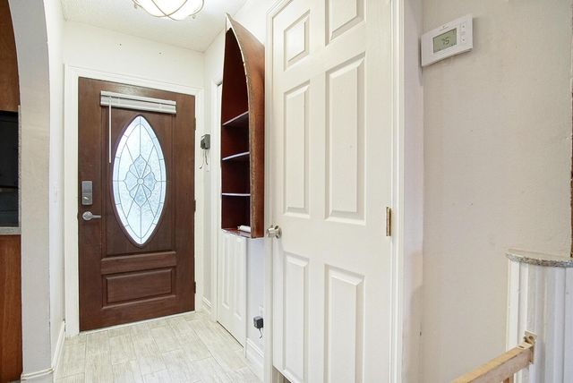 2486 SW Waikiki Street, Port St Lucie, FL 34953