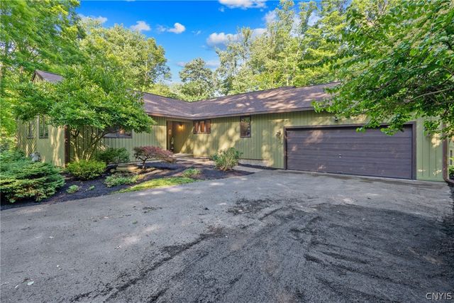2424 Sourwood Drive, Lysander, NY 13135