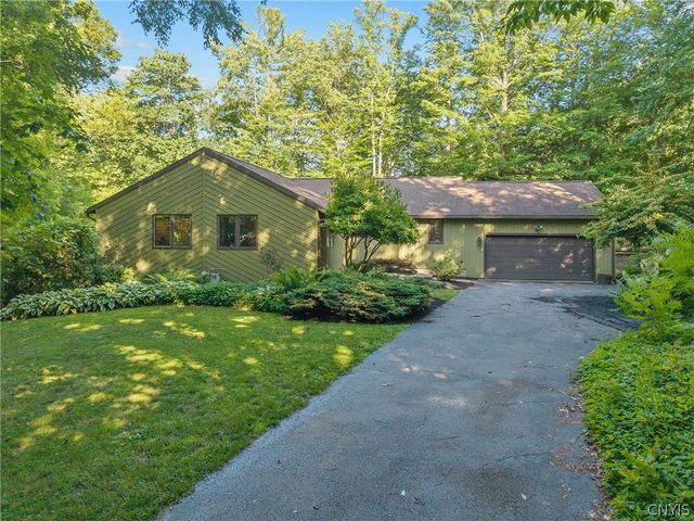 2424 Sourwood Drive, Lysander, NY 13135