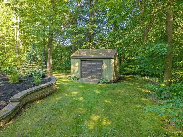 2424 Sourwood Drive, Lysander, NY 13135
