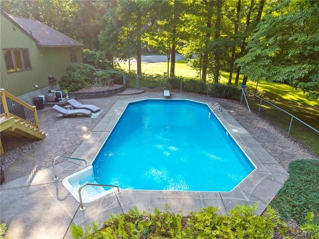 2424 Sourwood Drive, Lysander, NY 13135
