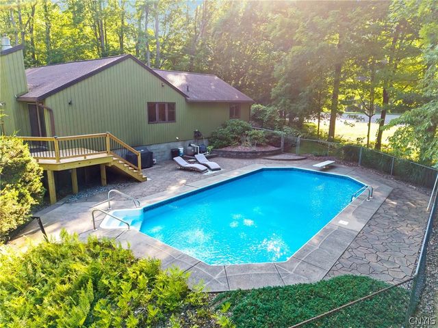 2424 Sourwood Drive, Lysander, NY 13135