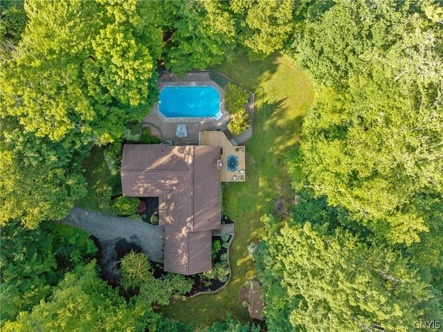 2424 Sourwood Drive, Lysander, NY 13135