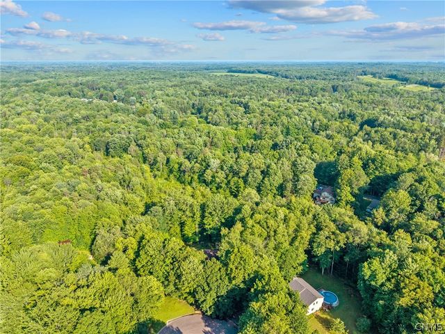 2424 Sourwood Drive, Lysander, NY 13135