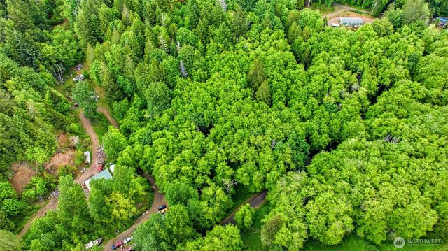 241 NE Rendsland Creek Road, Tahuya, WA 98588
