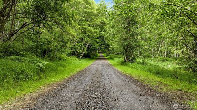241 NE Rendsland Creek Road, Tahuya, WA 98588