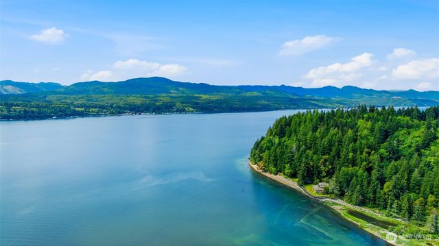 241 NE Rendsland Creek Road, Tahuya, WA 98588