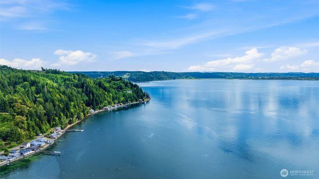 241 NE Rendsland Creek Road, Tahuya, WA 98588