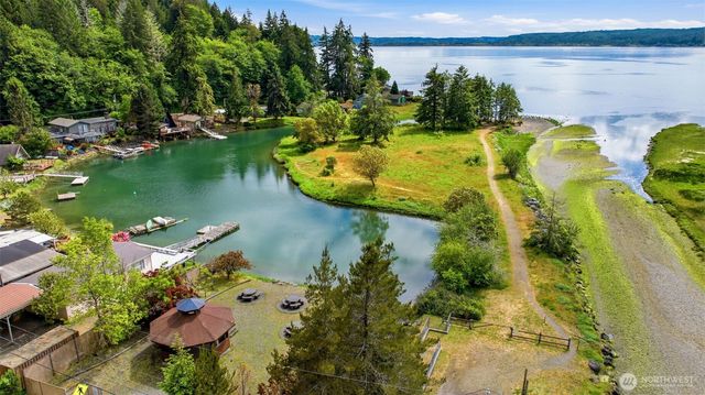 241 NE Rendsland Creek Road, Tahuya, WA 98588