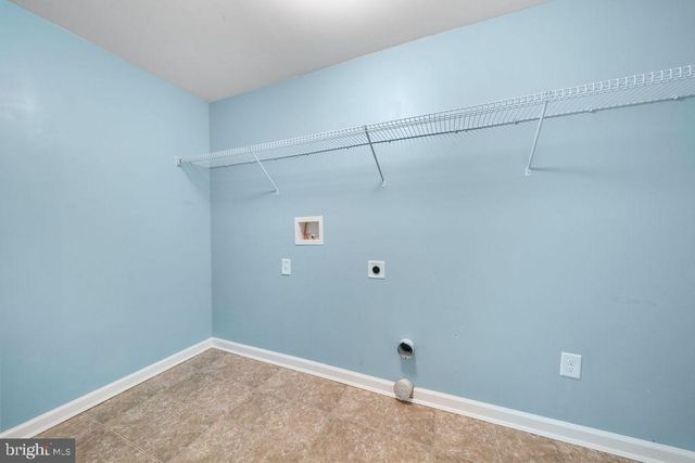 1607 EXPOSITION DR, Williamstown, NJ 08094