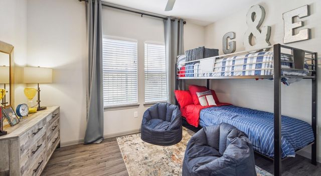 8877 Lakes At 610 Drive 208, Houston, TX 77054