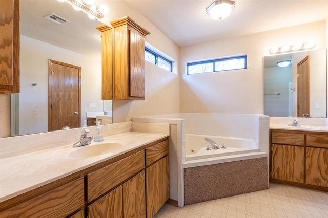 20471 Coker Road, Tecumseh, OK 74873