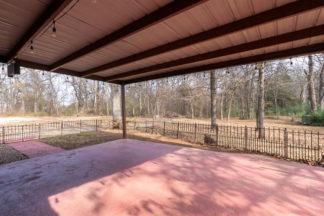 20471 Coker Road, Tecumseh, OK 74873