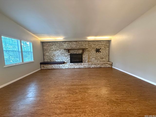 717 Lookout, Canyon Lake, TX 78133