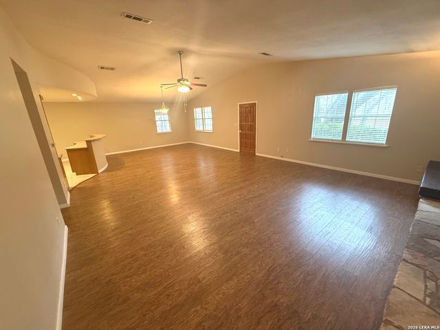 717 Lookout, Canyon Lake, TX 78133