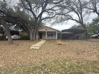 717 Lookout, Canyon Lake, TX 78133
