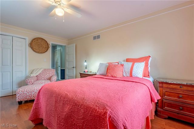 134 Mayflower Drive, Youngstown, OH 44512