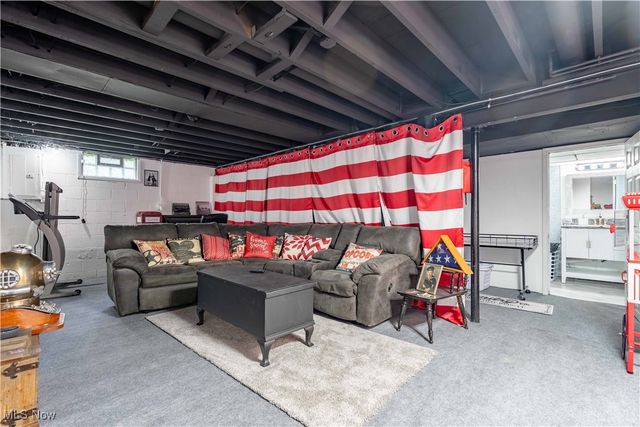 134 Mayflower Drive, Youngstown, OH 44512