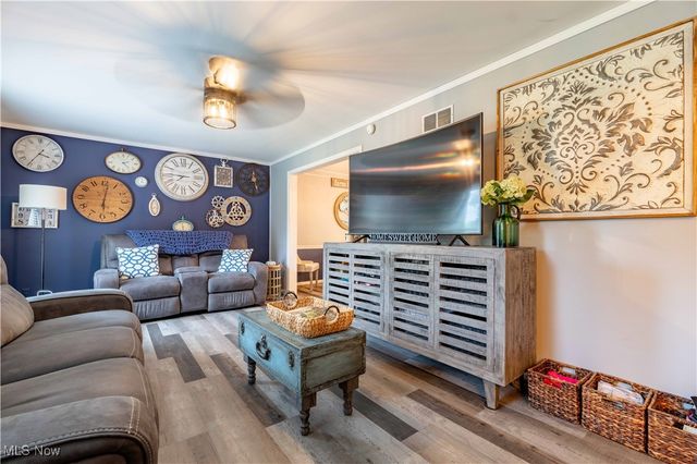 134 Mayflower Drive, Youngstown, OH 44512