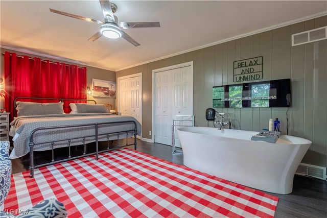 134 Mayflower Drive, Youngstown, OH 44512