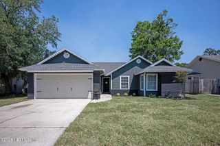 7443 AMANDAS CROSSING Drive N, Jacksonville, FL 32244