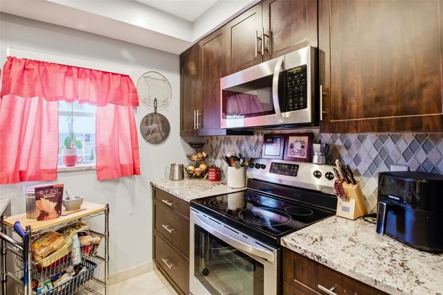 2300 NW 22nd Avenue 112, Delray Beach, FL 33445