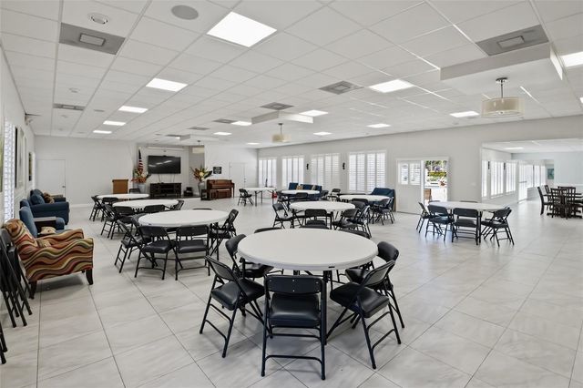 2300 NW 22nd Avenue 112, Delray Beach, FL 33445