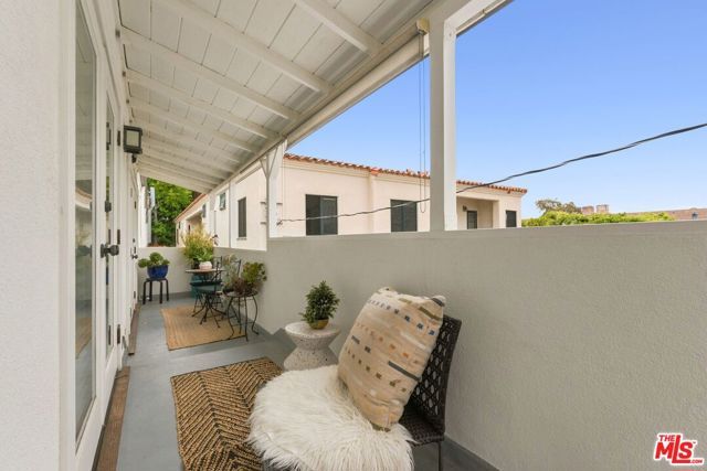 944 17th Street 6, Santa Monica, CA 90403