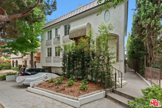 944 17th Street 6, Santa Monica, CA 90403