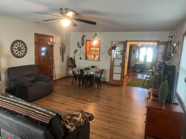 637 S Lightner Dr., Wichita, KS 67218