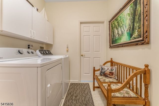 95 Kensington Cir, White Twp., NJ 07823