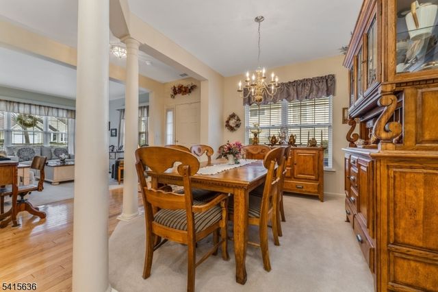 95 Kensington Cir, White Twp., NJ 07823