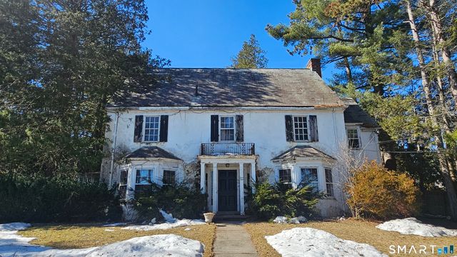 21 Bloomfield Avenue, Hartford, CT 06105